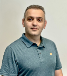 Davood Khezri